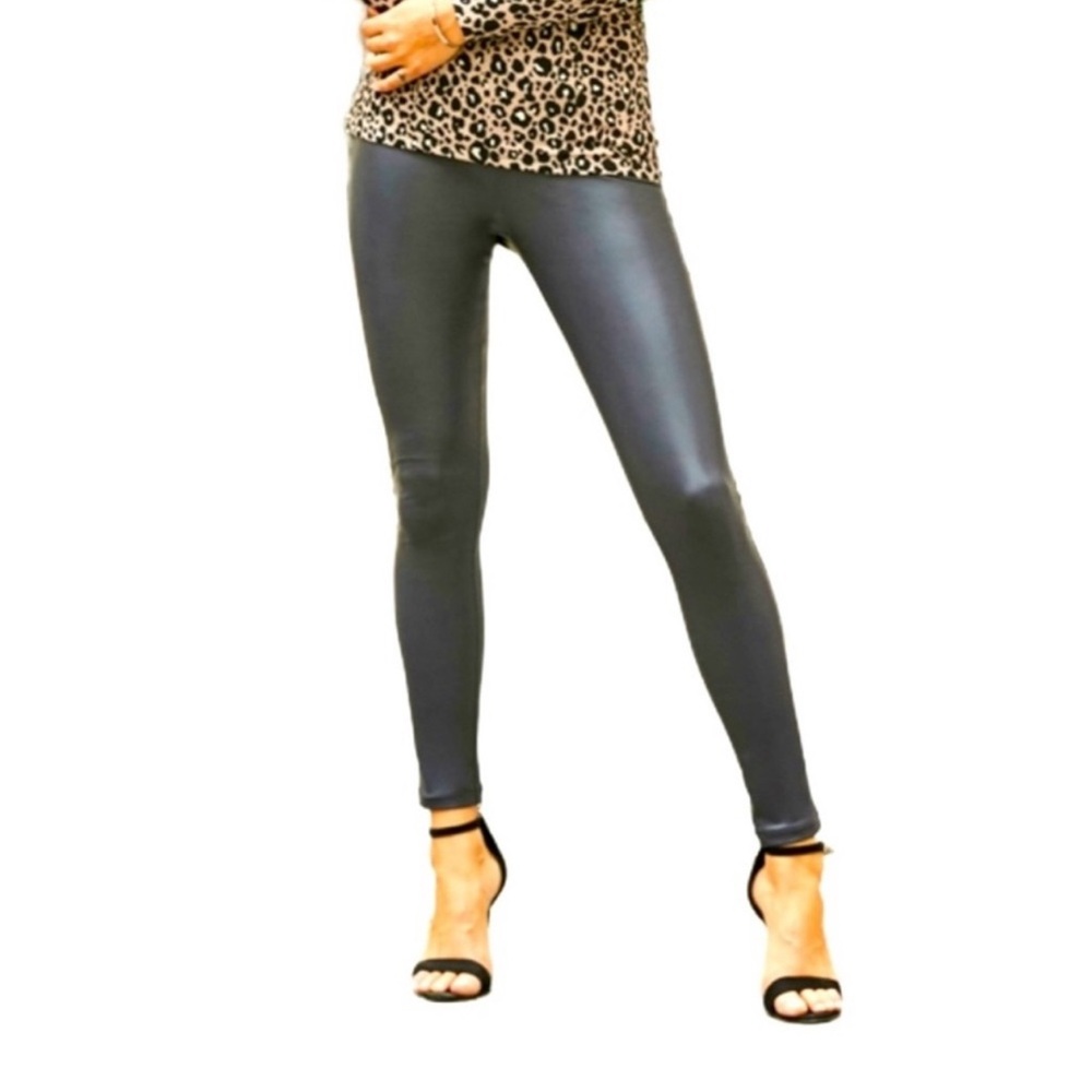 7 For All Mankind Black Faux Leather Leggings women’s size small S